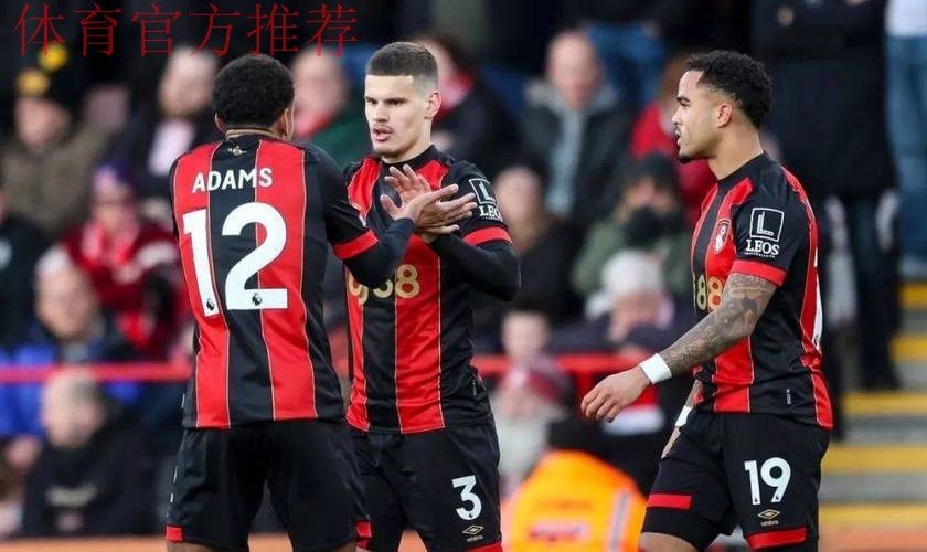 曼联与伯恩茅斯的冲突：红牌争议与比赛回顾